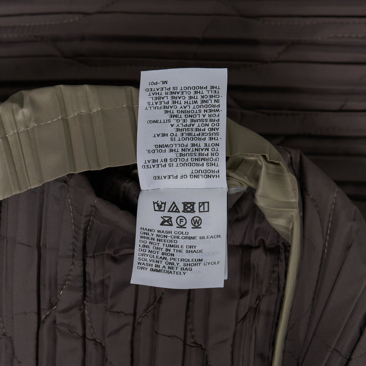 Padded Pleats Coat