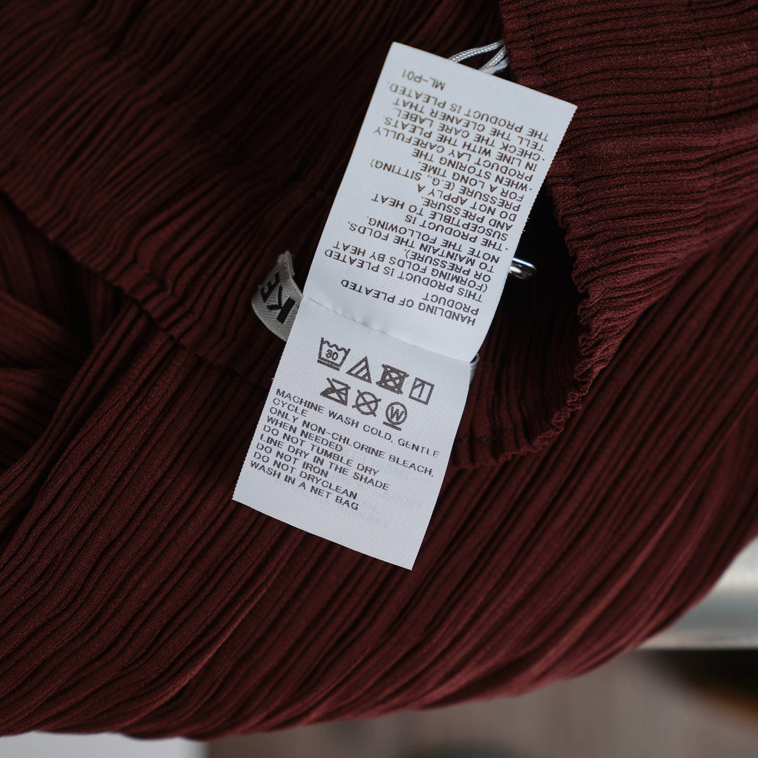 Hatching Pleated Pants