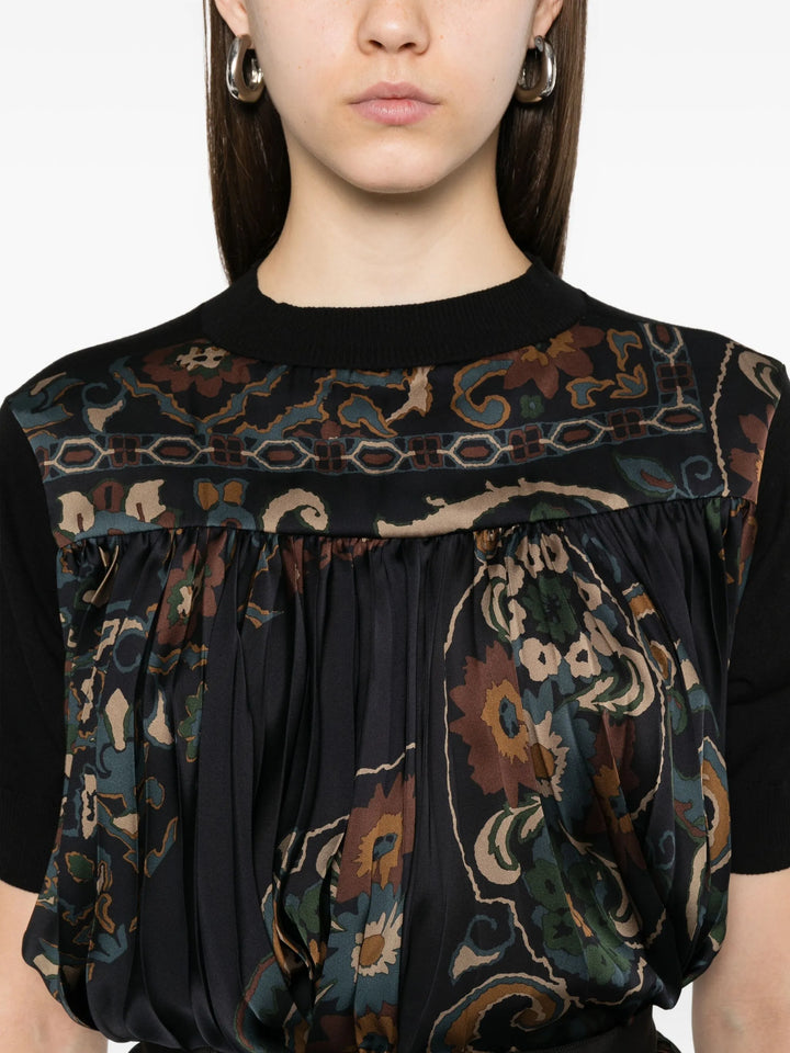 フローラルプリントプルオーバー