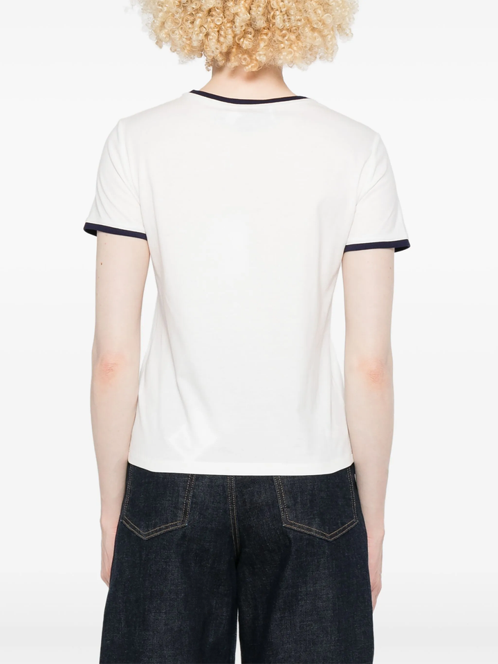 ピンクロゴのホワイトTシャツ