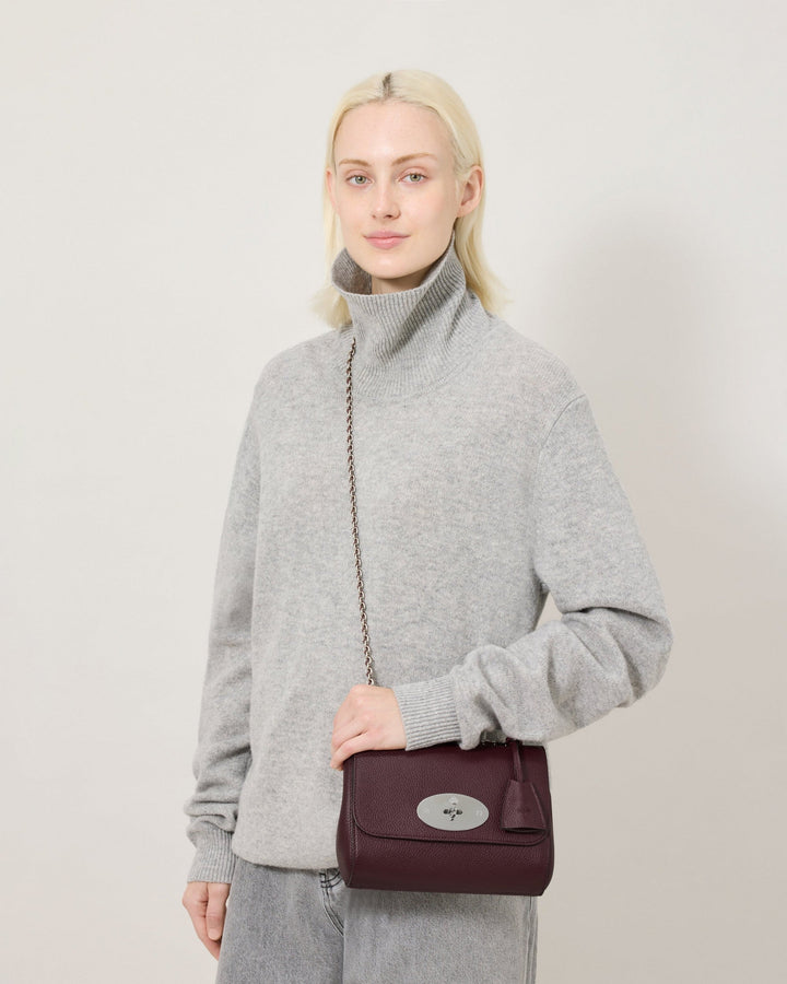 Lily Black Cherry Small Classic Grain