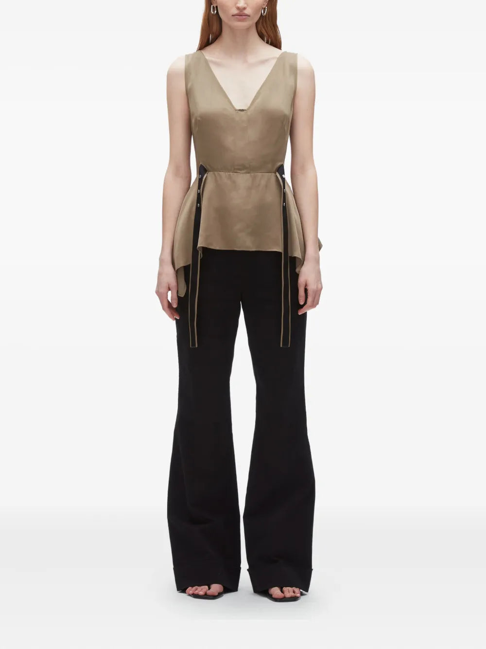 Vネックノースリーブフロウンストップ