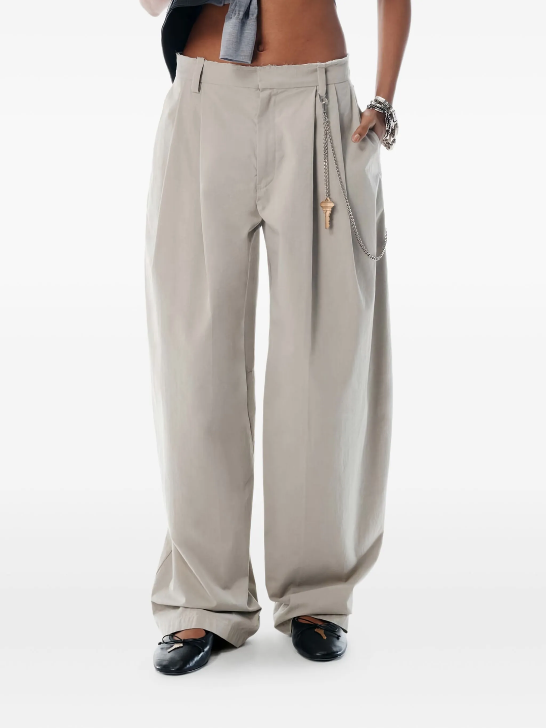 Mid-Rise Trouser With Chain