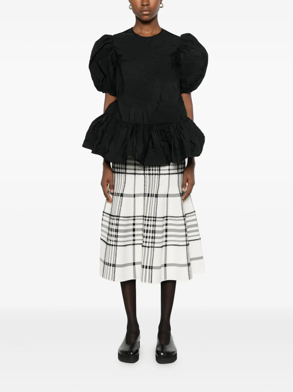 Short Sleeved Top With Tie