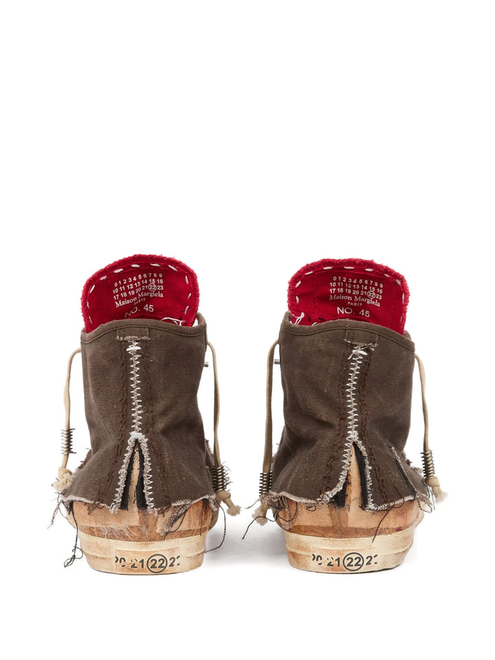 Love To Death Sneakers Canvas