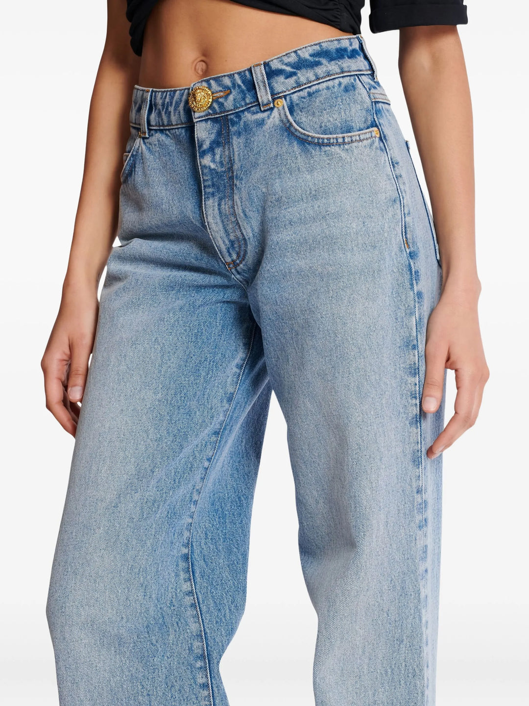 Straight Jeans
