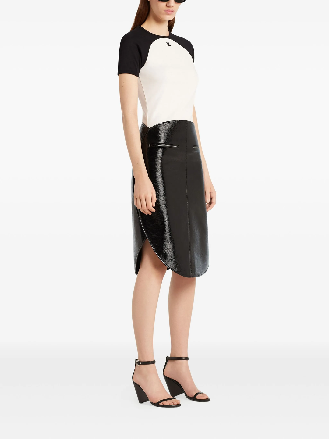 Circle Contrast T-Shirt
