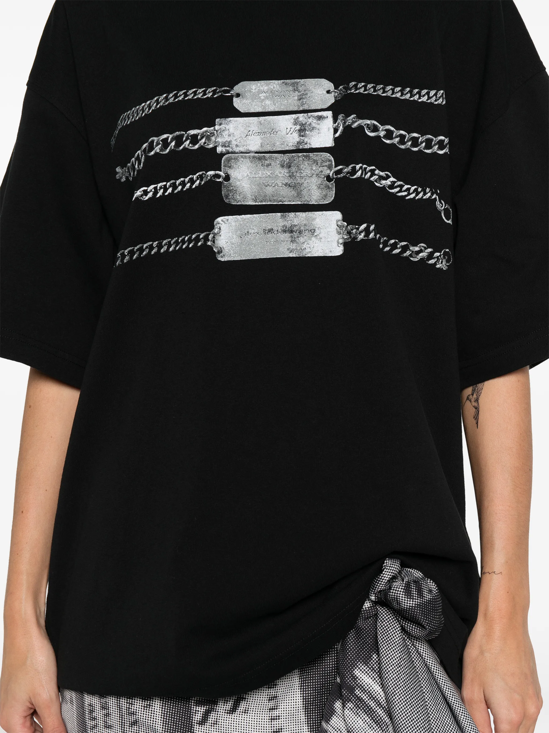 Short Sleeve Chain Graphic Tee