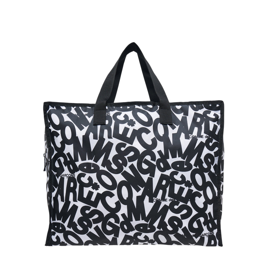 COMME des GARCONS Logo Bag With Zip – Available at Club 21, Official Retailer in Singapore, Malaysia & Thailand with Global Shipping Online
