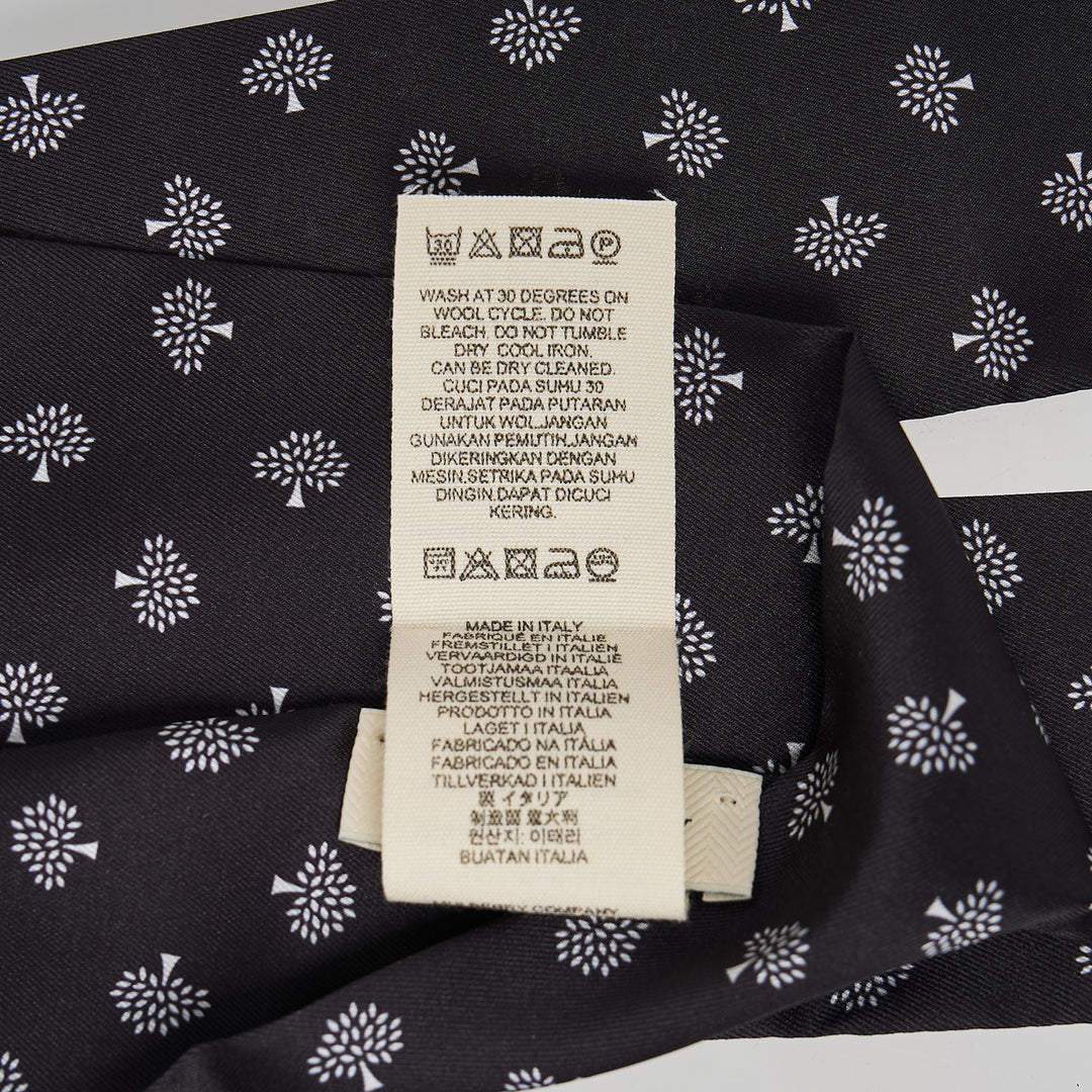 Mulberry Tree Skinny Scarf 6x120 – Available at Club 21, Official Retailer in Singapore, Malaysia & Thailand with Global Shipping Online