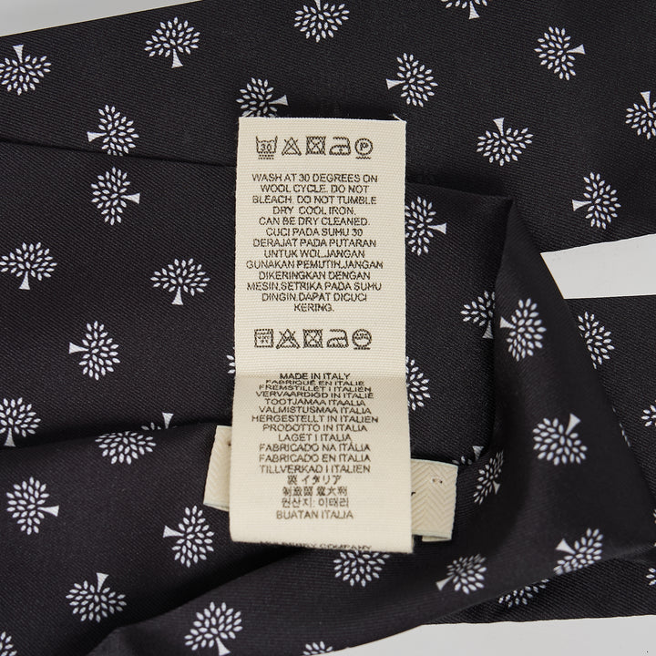 Mulberry Tree Skinny Scarf 6x120 – Available at Club 21, Official Retailer in Singapore, Malaysia & Thailand with Global Shipping Online