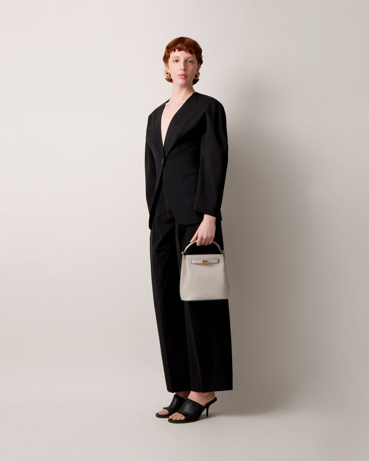 Mulberry Islington Bucket Bag – Available at Club 21, Official Retailer in Singapore, Malaysia & Thailand with Global Shipping Online