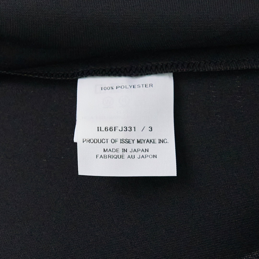 132 5. ISSEY MIYAKE Facet Solid Woven Tops – Available at Club 21, Official Retailer in Singapore, Malaysia & Thailand with Global Shipping Online