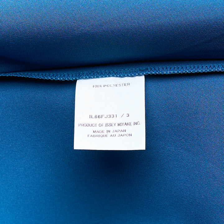 132 5. ISSEY MIYAKE Facet Solid Woven Tops – Available at Club 21, Official Retailer in Singapore, Malaysia & Thailand with Global Shipping Online