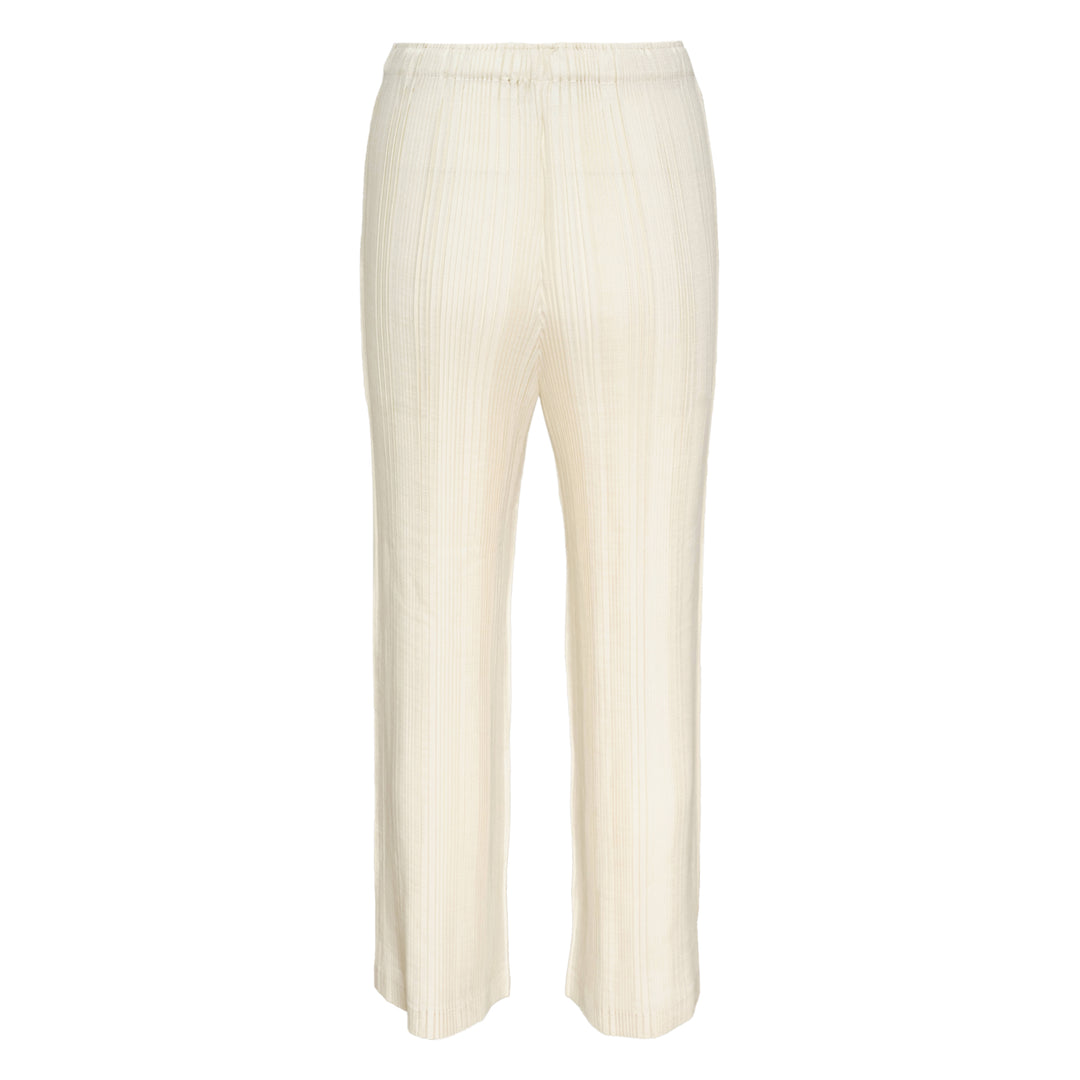 ISSEY MIYAKE Linen-Like Rib Pleated Pants – Available at Club 21, Official Retailer in Singapore, Malaysia & Thailand with Global Shipping Online