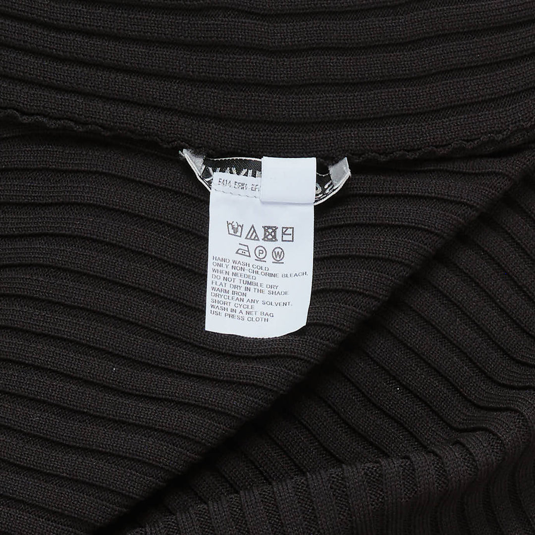 ISSEY MIYAKE Life Form Skirt – Available at Club 21, Official Retailer in Singapore, Malaysia & Thailand with Global Shipping Online