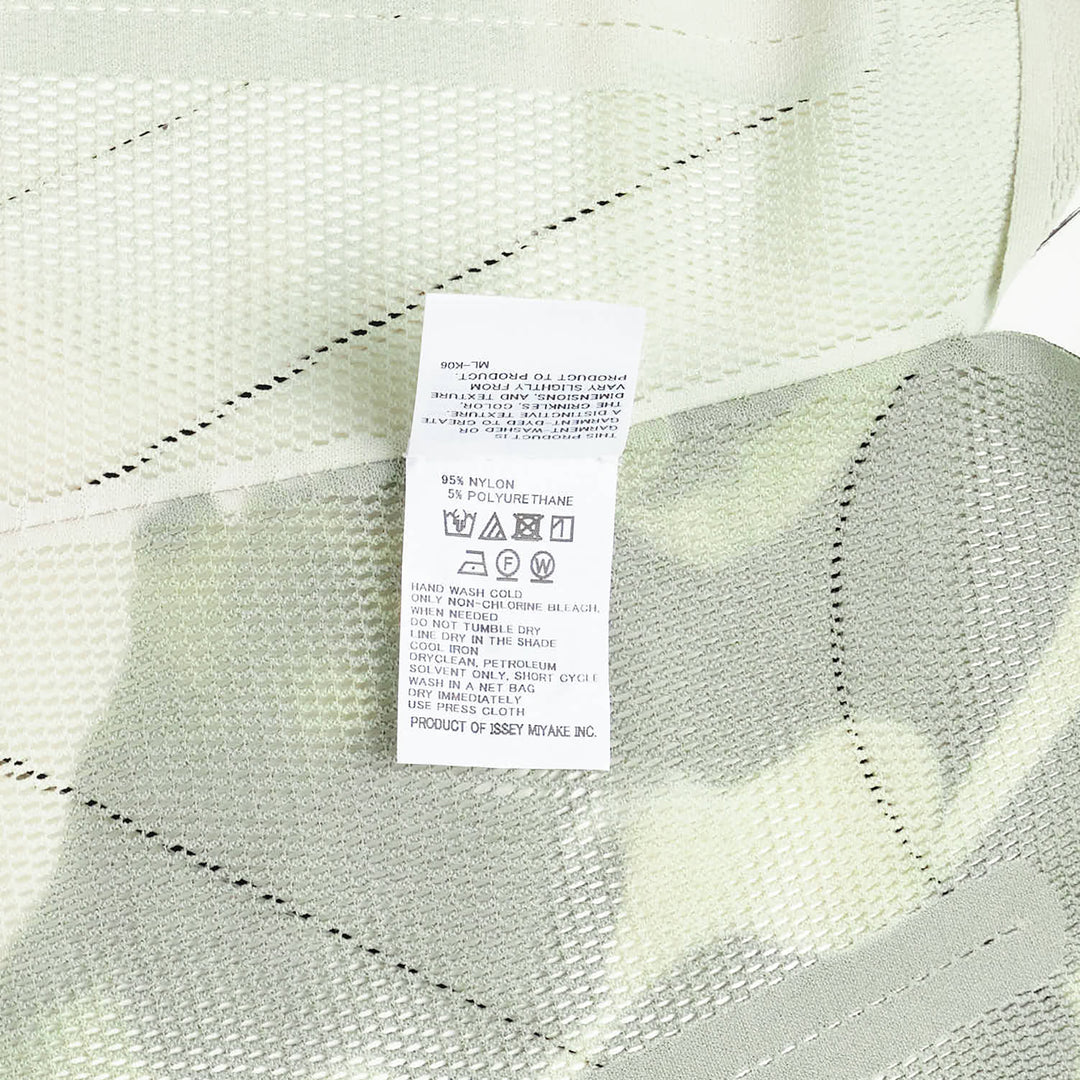 ISSEY MIYAKE Gestural Flowers Knit Dress – Available at Club 21, Official Retailer in Singapore, Malaysia & Thailand with Global Shipping Online