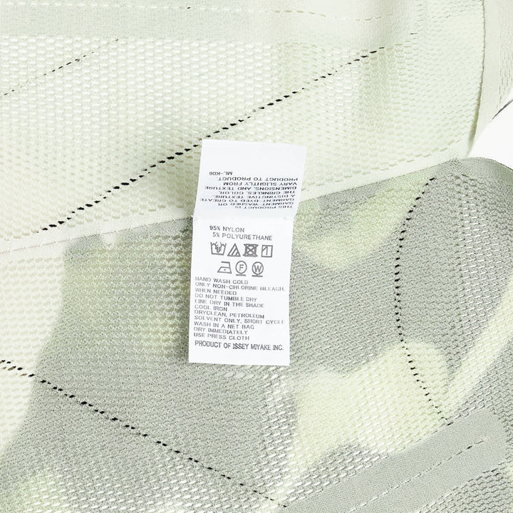 ISSEY MIYAKE Gestural Flowers Knit Dress – Available at Club 21, Official Retailer in Singapore, Malaysia & Thailand with Global Shipping Online