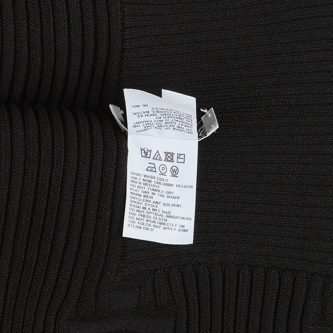 ISSEY MIYAKE Linkage Sweater – Available at Club 21, Official Retailer in Singapore, Malaysia & Thailand with Global Shipping Online