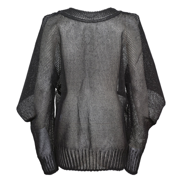 ISSEY MIYAKE Cialda Knit Top – Available at Club 21, Official Retailer in Singapore, Malaysia & Thailand with Global Shipping Online