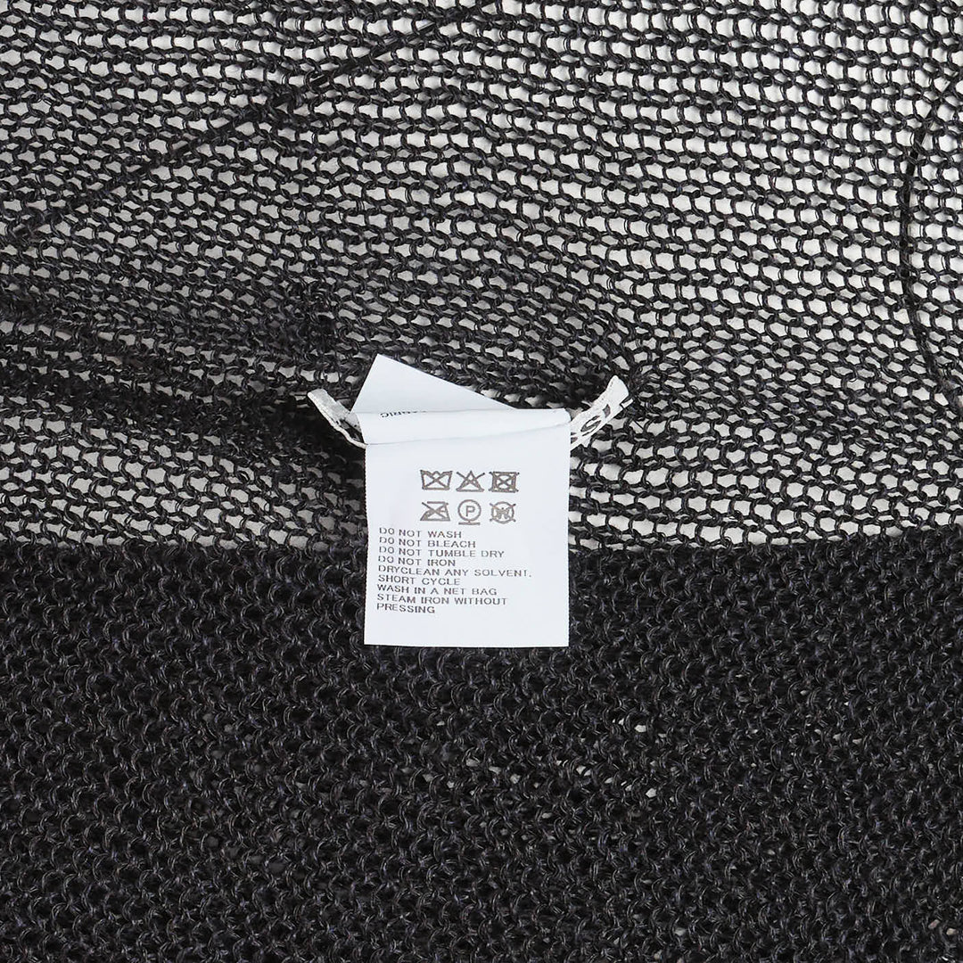 ISSEY MIYAKE Cialda Knit Top – Available at Club 21, Official Retailer in Singapore, Malaysia & Thailand with Global Shipping Online