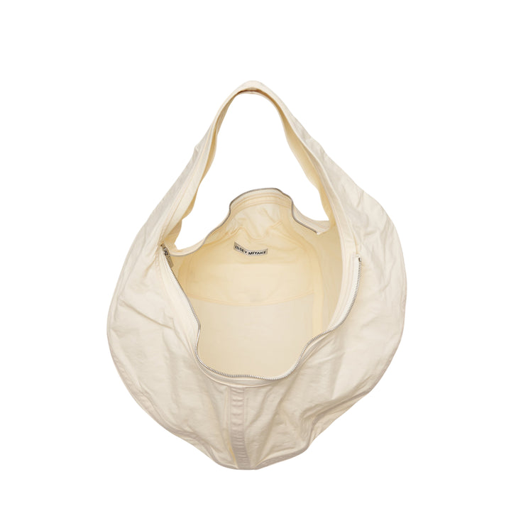ISSEY MIYAKE Paper Balloon 2 Handbag – Available at Club 21, Official Retailer in Singapore, Malaysia & Thailand with Global Shipping Online