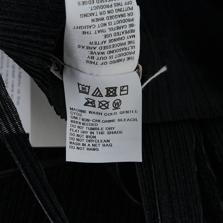 ISSEY MIYAKE Urban Jungle Pleated Skirt – Available at Club 21, Official Retailer in Singapore, Malaysia & Thailand with Global Shipping Online