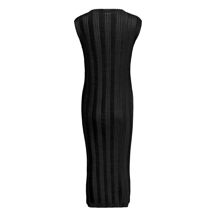 ISSEY MIYAKE Linen-Like Rib Pleated Dress – Available at Club 21, Official Retailer in Singapore, Malaysia & Thailand with Global Shipping Online