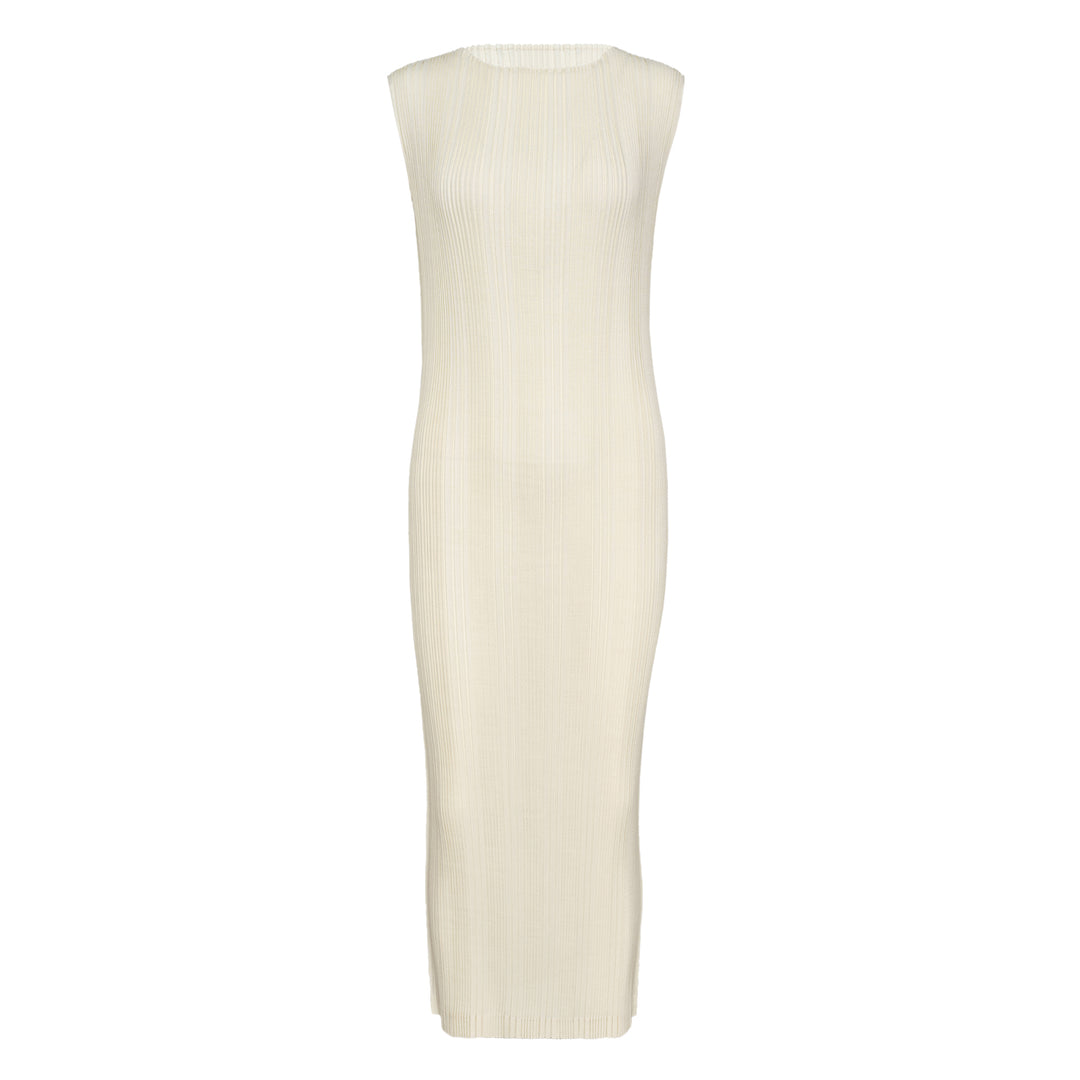 ISSEY MIYAKE Linen Like Rib Pleated Dress – Available at Club 21, Official Retailer in Singapore, Malaysia & Thailand with Global Shipping Online