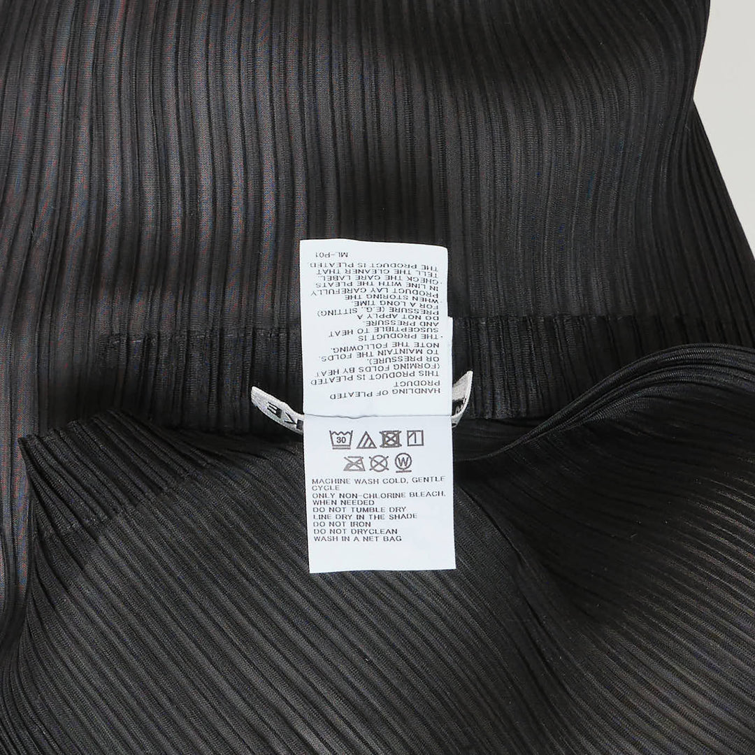 ISSEY MIYAKE Sheer Scarf Pleated Top – Available at Club 21, Official Retailer in Singapore, Malaysia & Thailand with Global Shipping Online