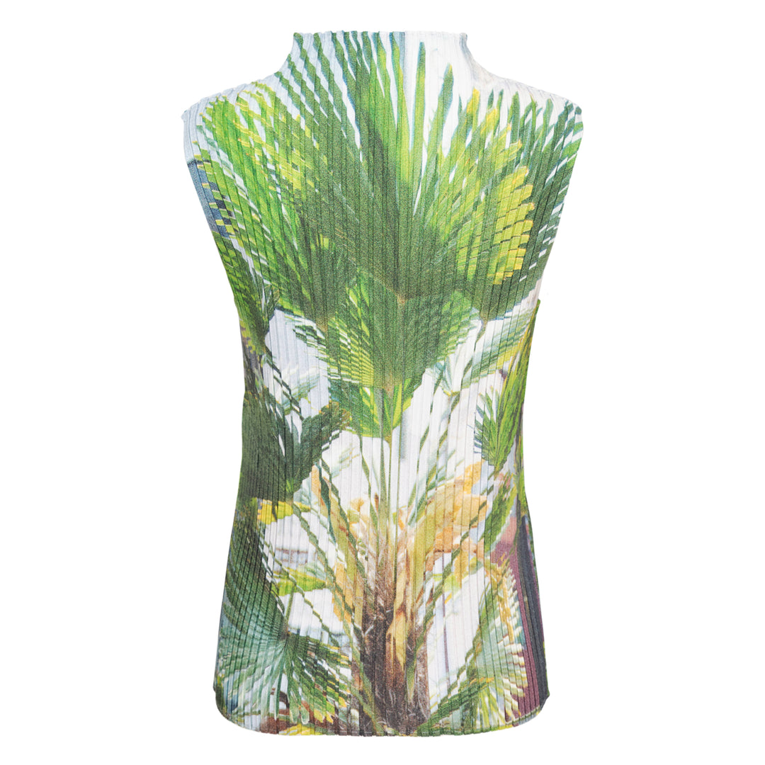 ISSEY MIYAKE Pleated Sleeveless Top – Available at Club 21, Official Retailer in Singapore, Malaysia & Thailand with Global Shipping Online