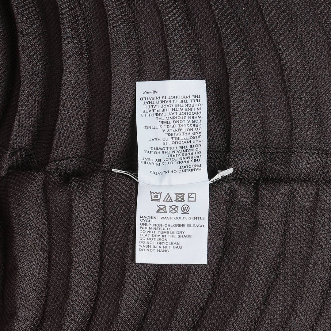 Circle Pleated Top