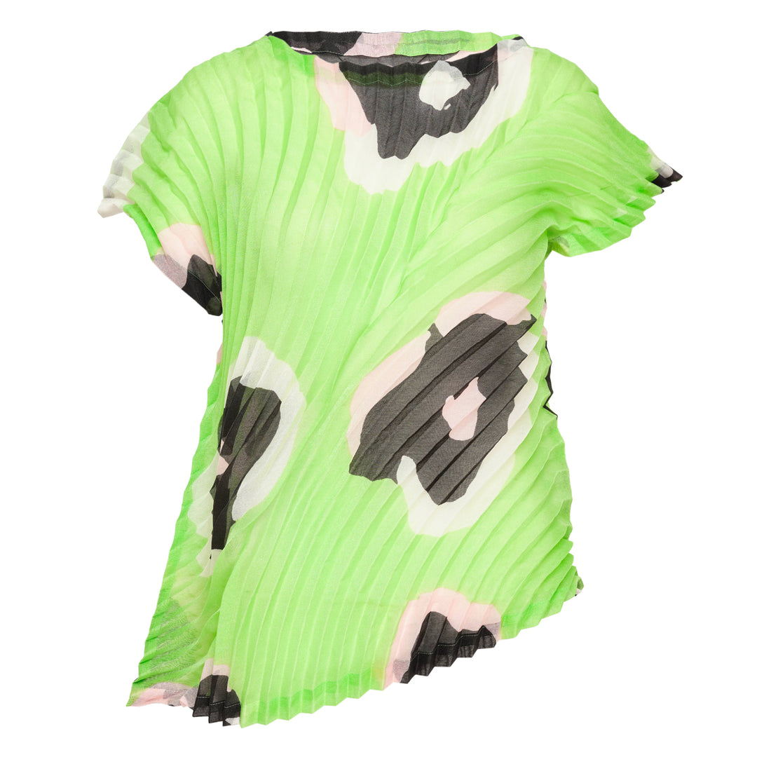 ISSEY MIYAKE Pleated Top – Available at Club 21, Official Retailer in Singapore, Malaysia & Thailand with Global Shipping Online