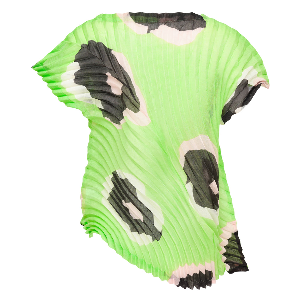 ISSEY MIYAKE Pleated Top – Available at Club 21, Official Retailer in Singapore, Malaysia & Thailand with Global Shipping Online