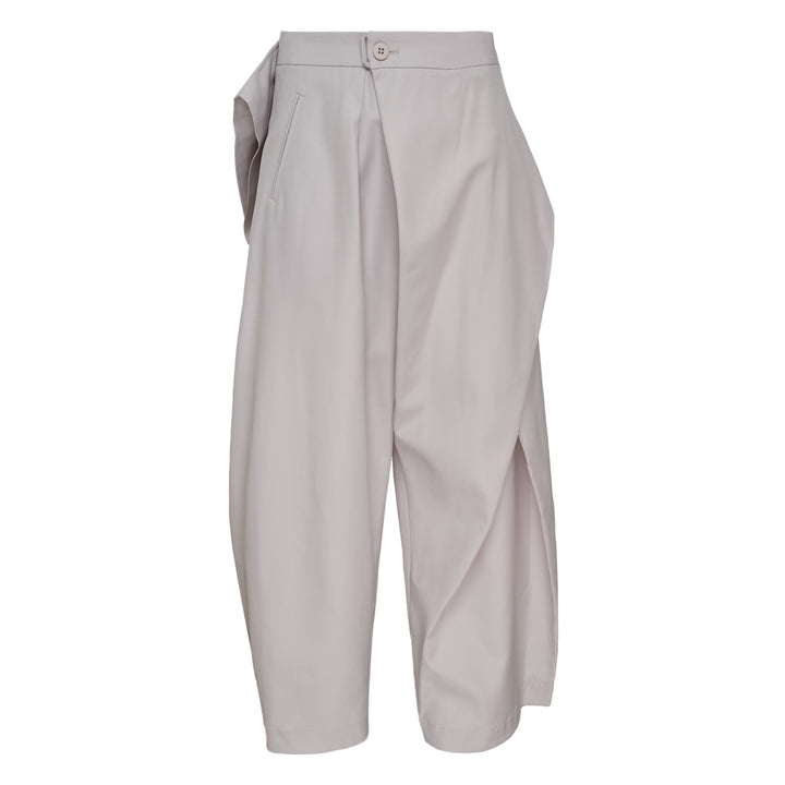 ISSEY MIYAKE Fluttering Woven Pants – Available at Club 21, Official Retailer in Singapore, Malaysia & Thailand with Global Shipping Online