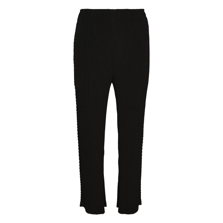 ISSEY MIYAKE Box Shoulder Pleated Pants – Available at Club 21, Official Retailer in Singapore, Malaysia & Thailand with Global Shipping Online