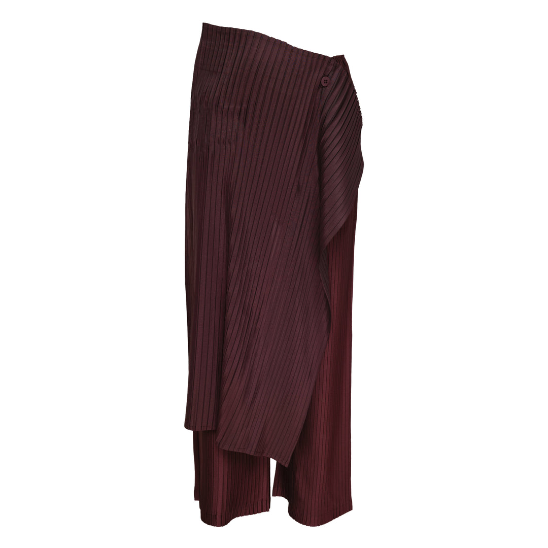 ISSEY MIYAKE Pleated On Pleats Pants – Available at Club 21, Official Retailer in Singapore, Malaysia & Thailand with Global Shipping Online