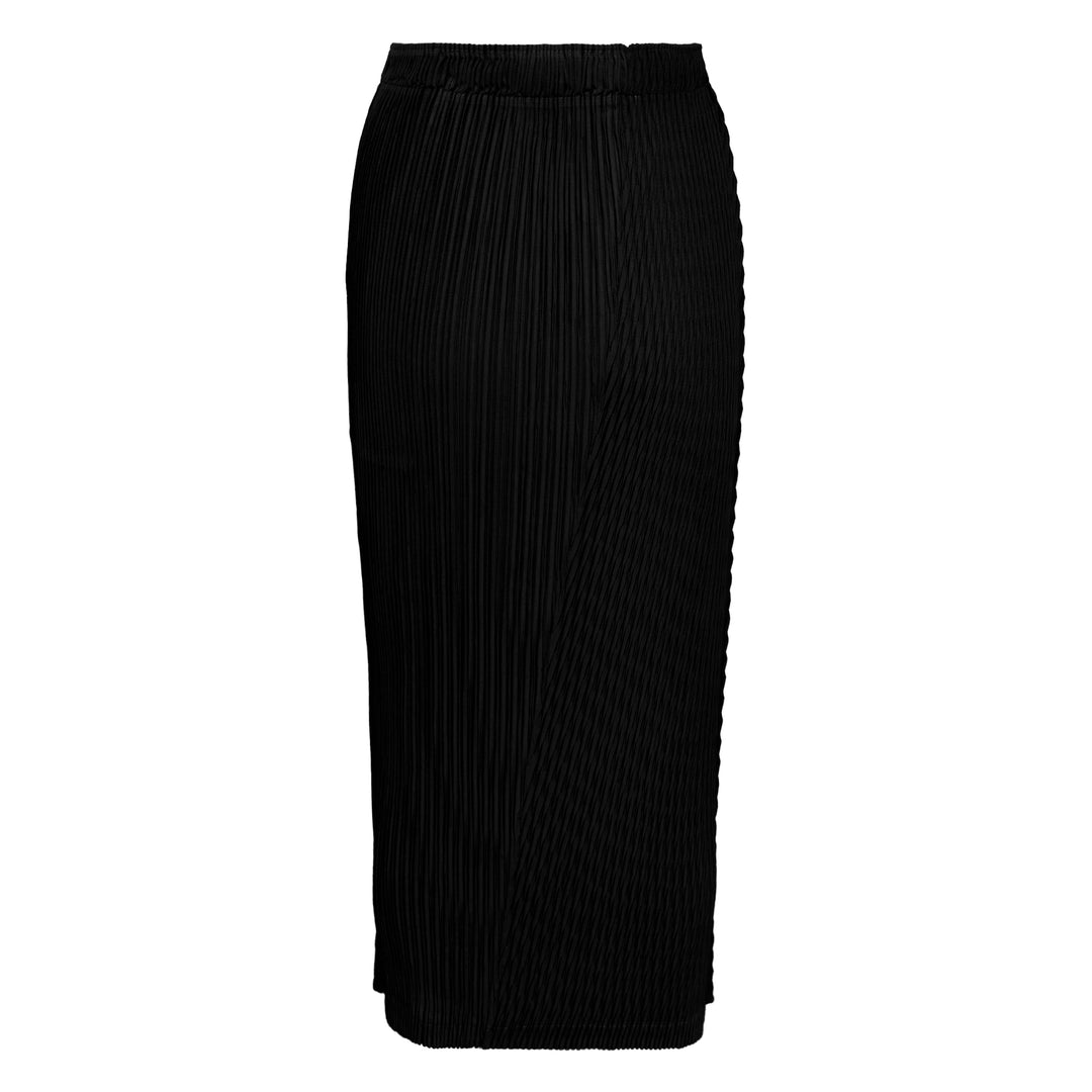 ISSEY MIYAKE Box Shoulder Pleated Skirt – Available at Club 21, Official Retailer in Singapore, Malaysia & Thailand with Global Shipping Online