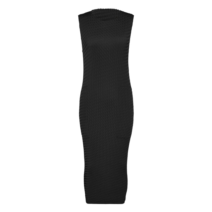 Sleek Pleats