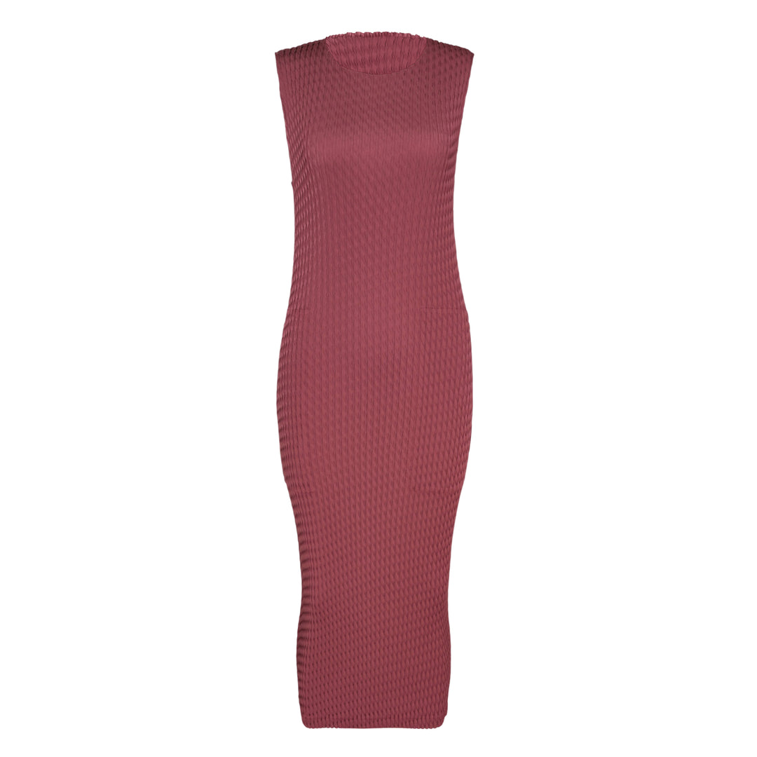 Sleek Pleats