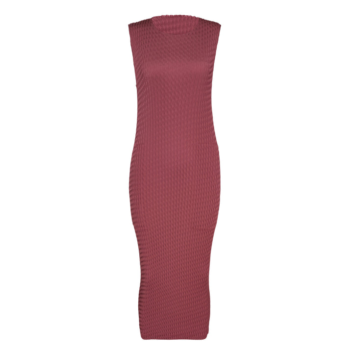 Sleek Pleats