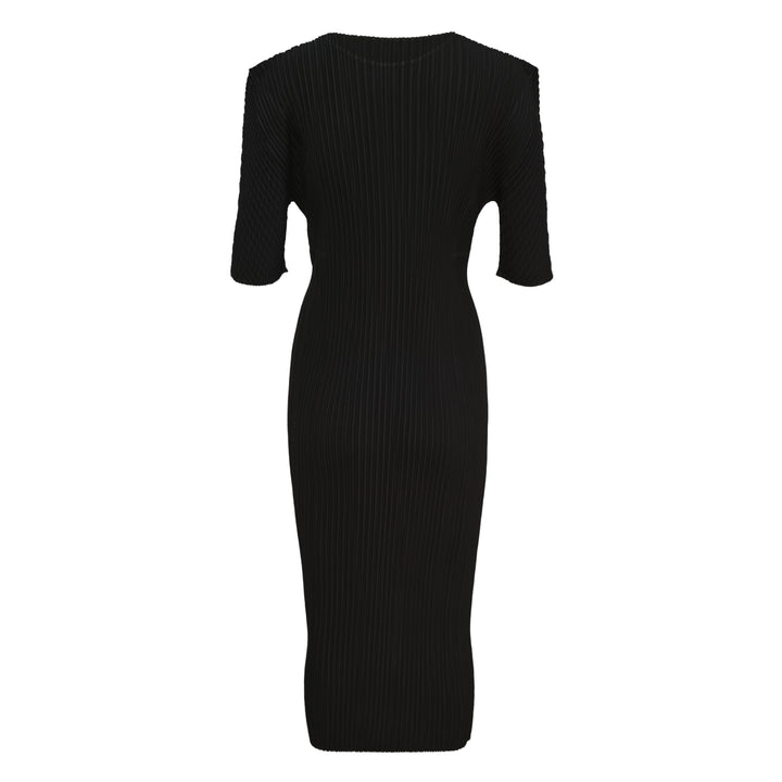 ISSEY MIYAKE Box Shoulder Pleated Dress – Available at Club 21, Official Retailer in Singapore, Malaysia & Thailand with Global Shipping Online