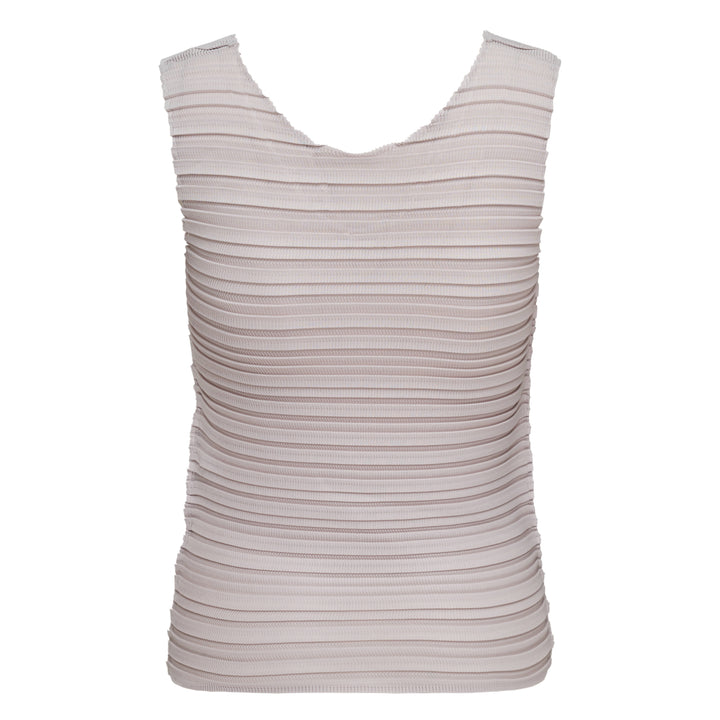 ISSEY MIYAKE Jiggly Pleated Top – Available at Club 21, Official Retailer in Singapore, Malaysia & Thailand with Global Shipping Online