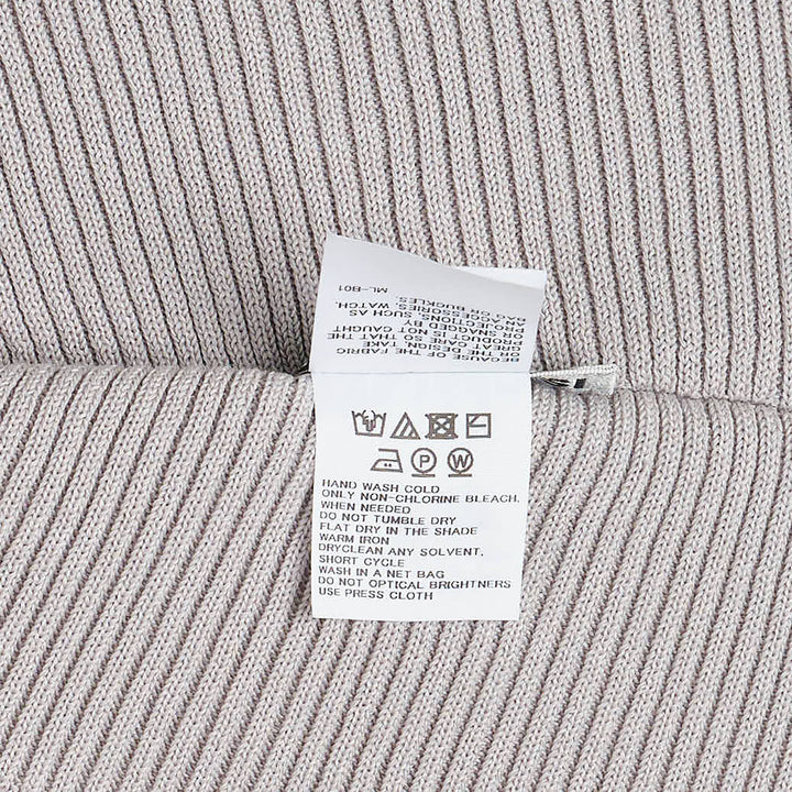 ISSEY MIYAKE Column Knit Cardigan – Available at Club 21, Official Retailer in Singapore, Malaysia & Thailand with Global Shipping Online