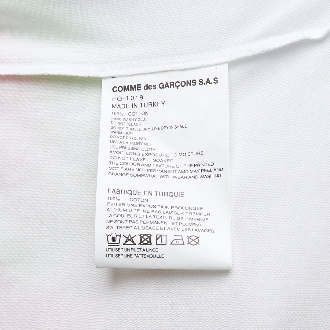 COMME des GARCONS SHIRT Graphic T-Shirt – Available at Club 21, Official Retailer in Singapore, Malaysia & Thailand with Global Shipping Online