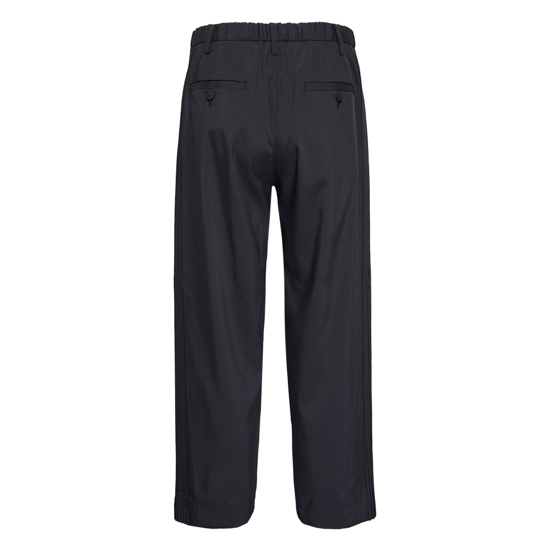Air Pleats Woven Pants