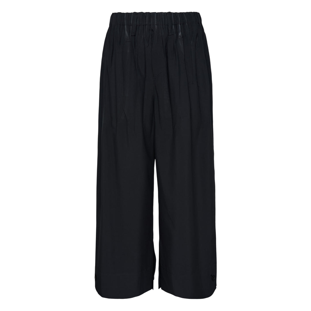 IM MEN Waft Woven Pants – Available at Club 21, Official Retailer in Singapore, Malaysia & Thailand with Global Shipping Online