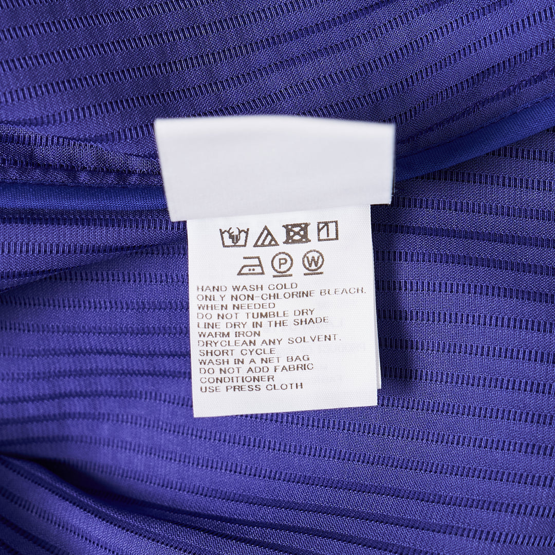 One Side Tuck Long Sleeve Shirt