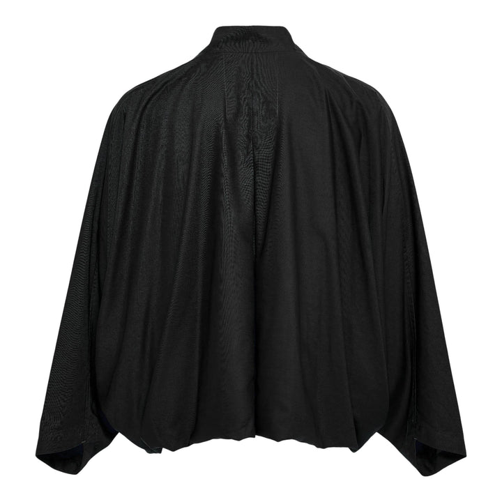 IM MEN Swing Black Jacket – Available at Club 21, Official Retailer in Singapore, Malaysia & Thailand with Global Shipping Online