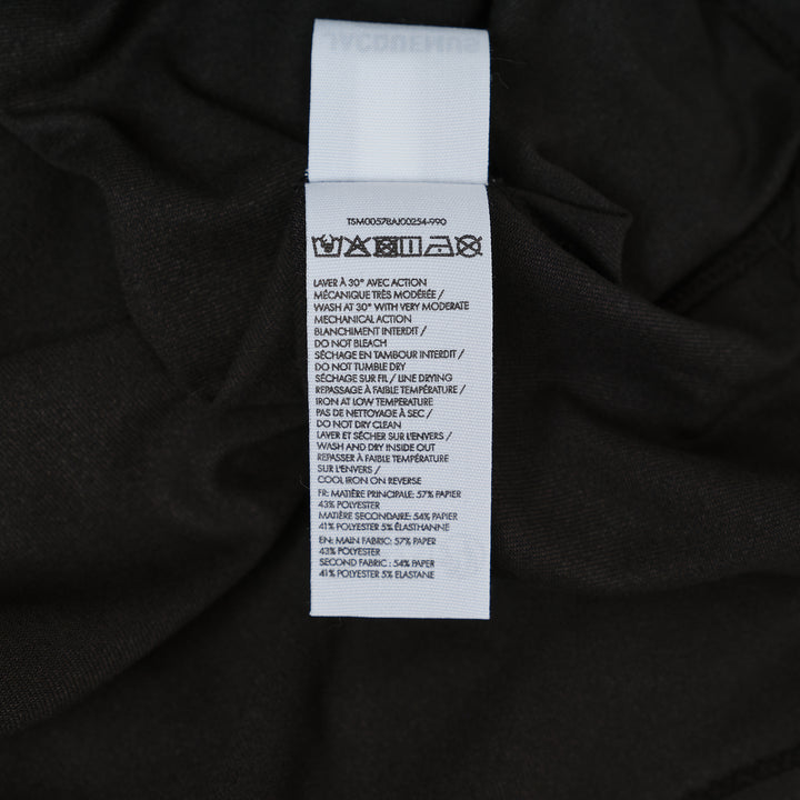 Jacquemus T-Shirt – Available at Club 21, Official Retailer in Singapore, Malaysia & Thailand with Global Shipping Online